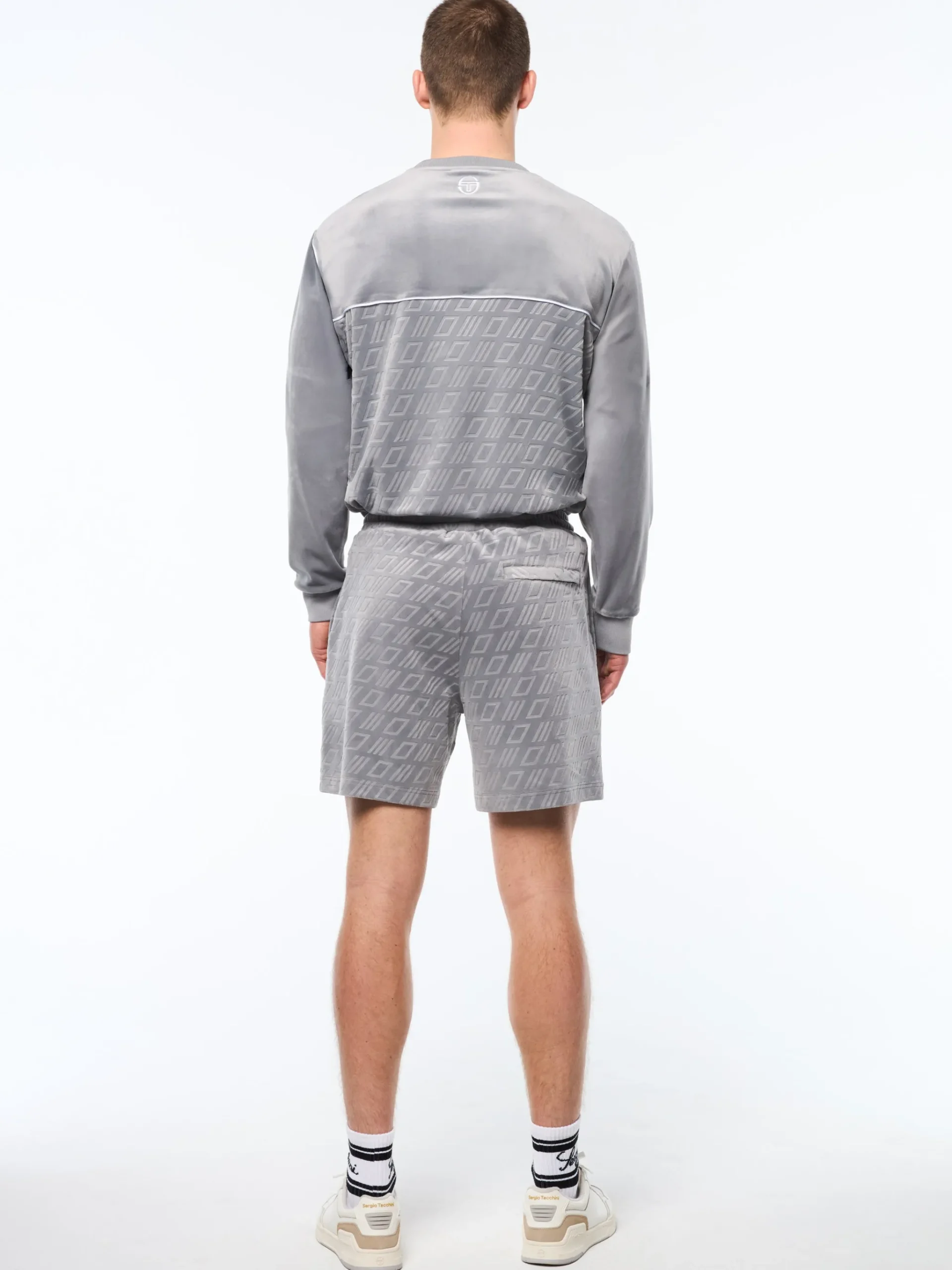 Bandiera Debossed Velour Short-Sleet